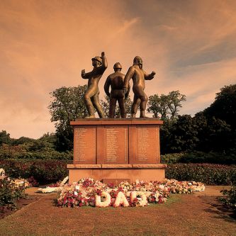 Piper Alpha Memorial, south side Piper Alpha Memorial, south side